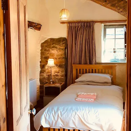 The At Sunnybrow * Reeth